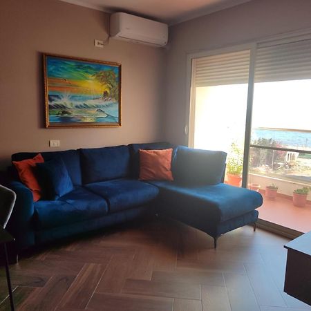 Maksimilian Apartament دراس المظهر الخارجي الصورة