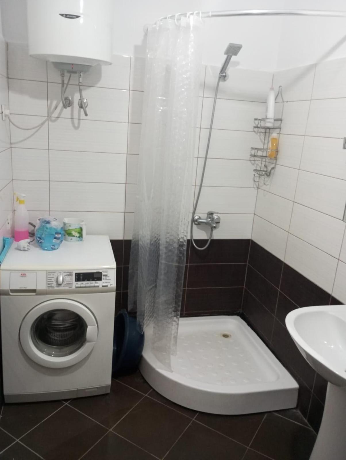 Maksimilian Apartament دراس المظهر الخارجي الصورة