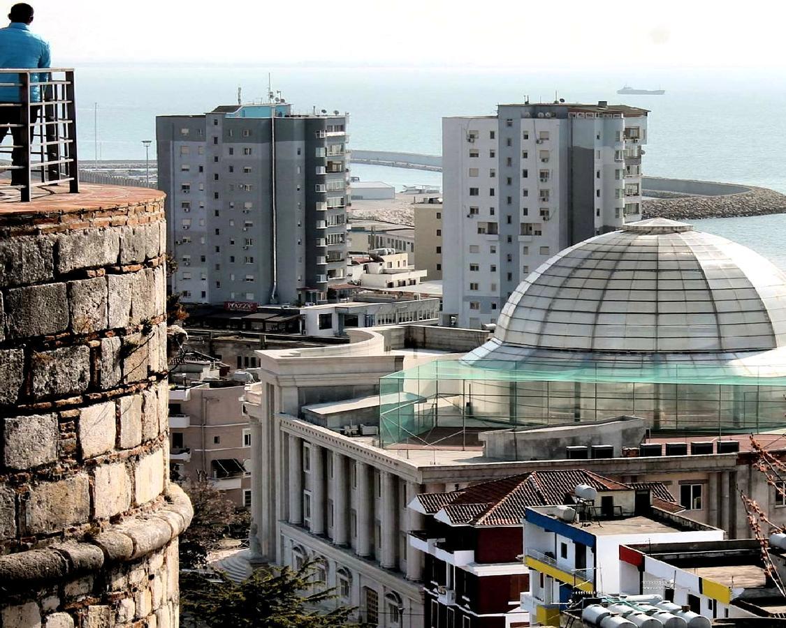 Maksimilian Apartament دراس المظهر الخارجي الصورة