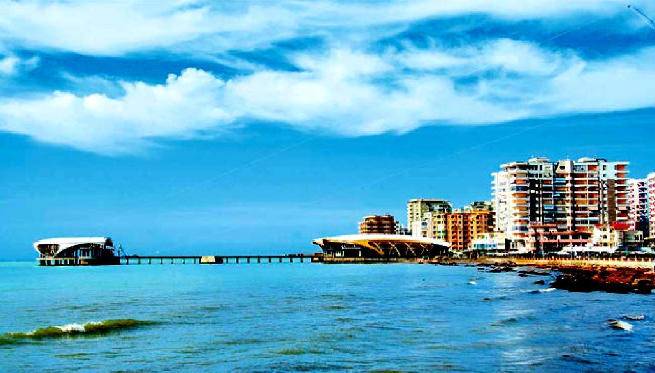 Maksimilian Apartament دراس المظهر الخارجي الصورة